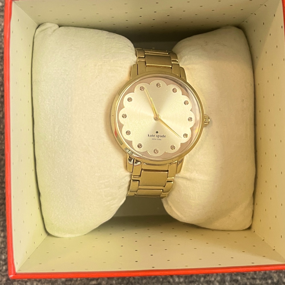 Kate Spade Scallop Detail Watch NWT